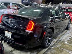 كرايسلر 300